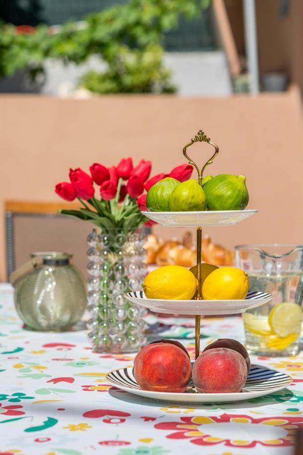 Dalmatian 230M2 With Pool And Garden Near The Old Town For Families Apartment Split Bagian luar foto
