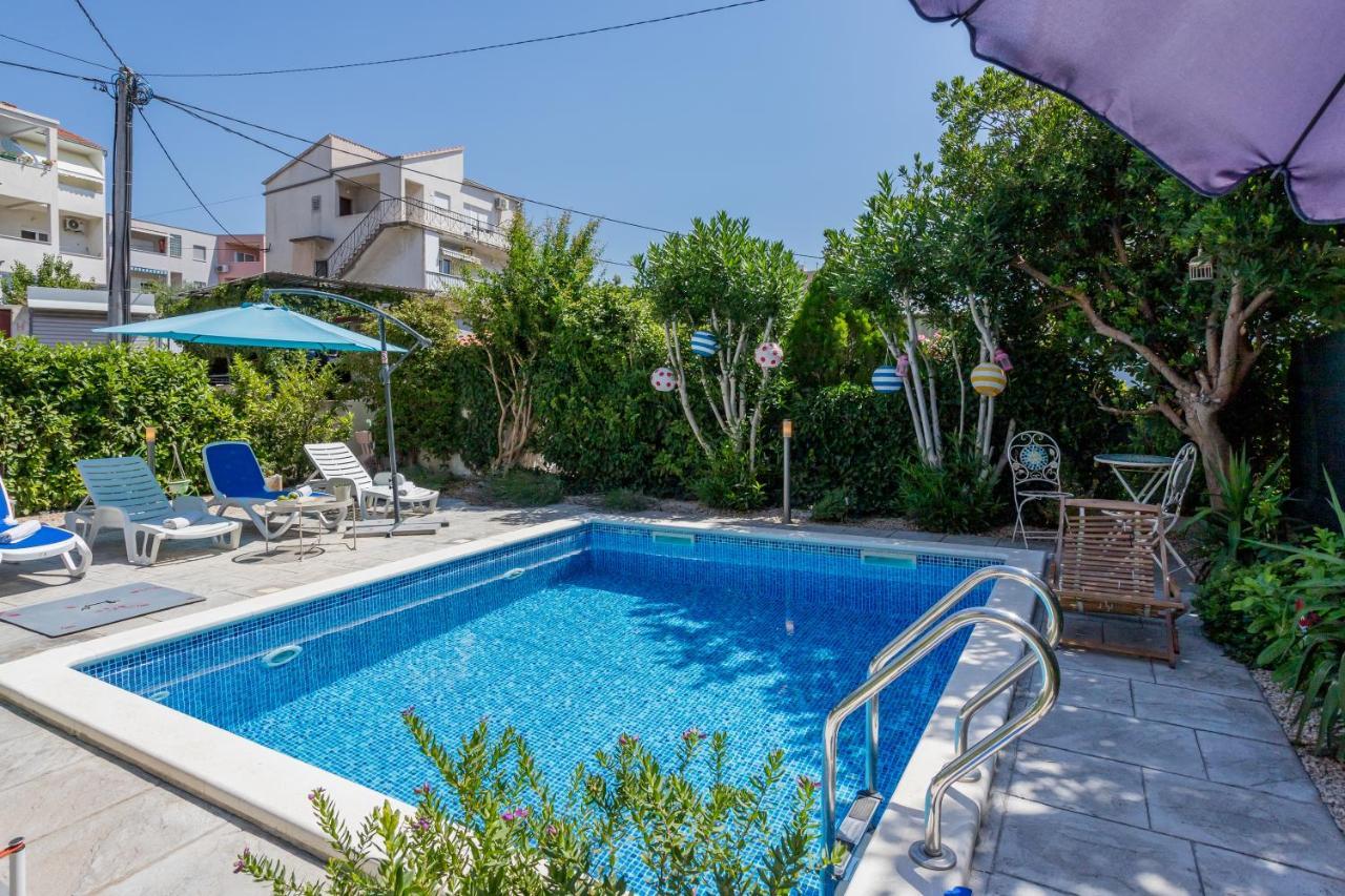 Dalmatian 230M2 With Pool And Garden Near The Old Town For Families Apartment Split Bagian luar foto