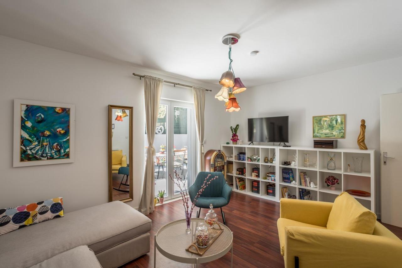 Dalmatian 230M2 With Pool And Garden Near The Old Town For Families Apartment Split Bagian luar foto